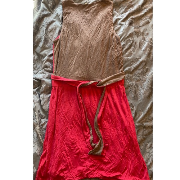 Énvi: Dress - Picture 2 of 5